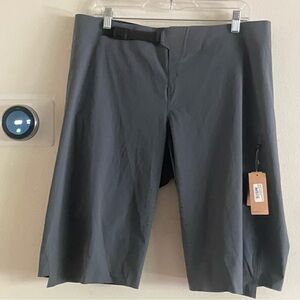 NWT Specialized trail air men shorts size 36